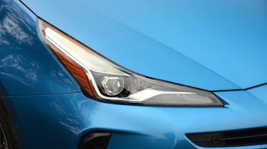 Toyota Prius - headlight
