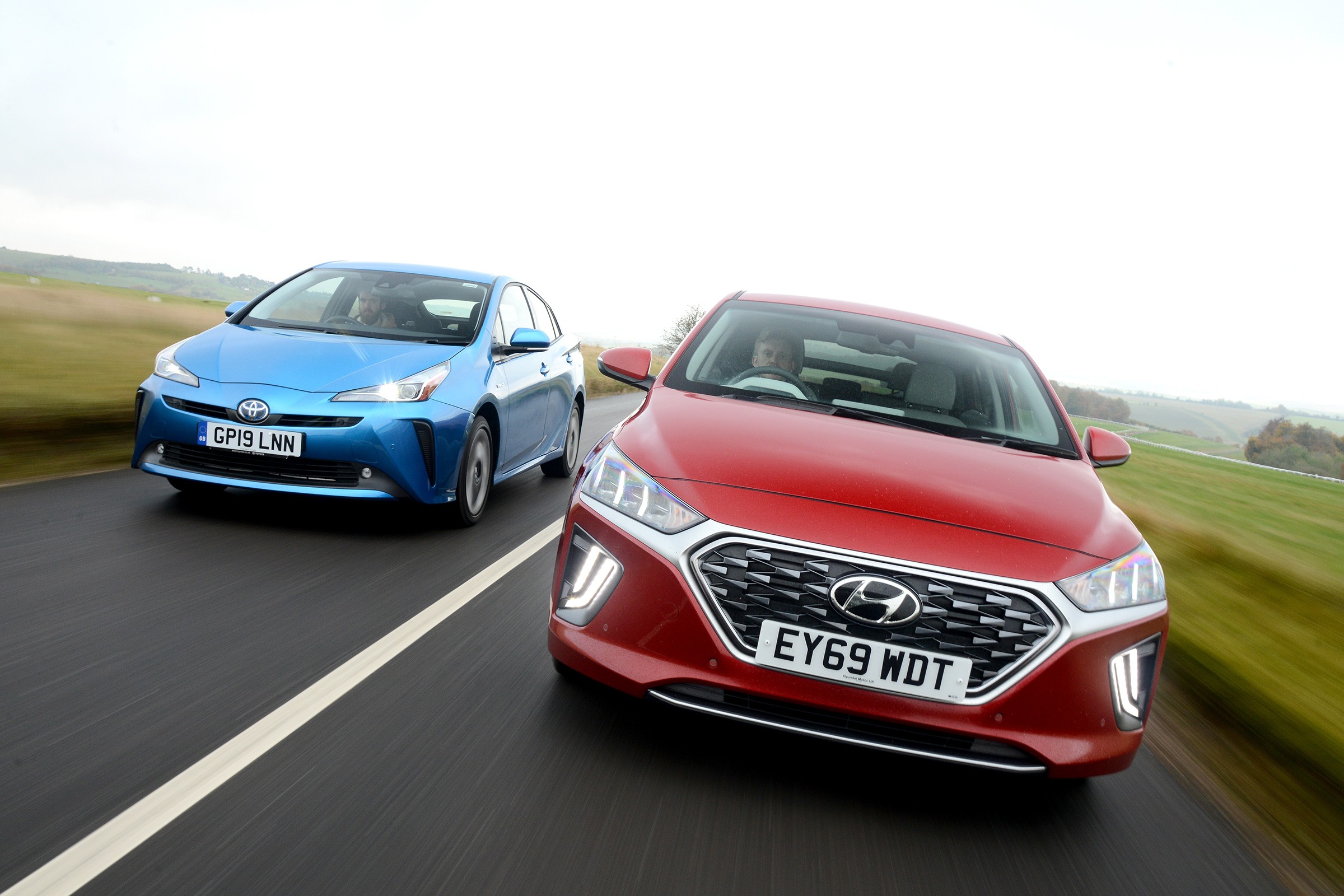 Hyundai Ioniq Toyota Prius - group