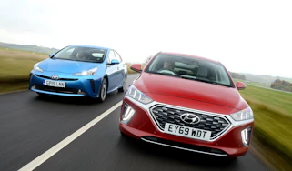 Hyundai Ioniq Toyota Prius - group