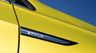 Volkswagen Golf Mk8 - badge