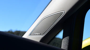 Volkswagen Golf Mk8 - speaker