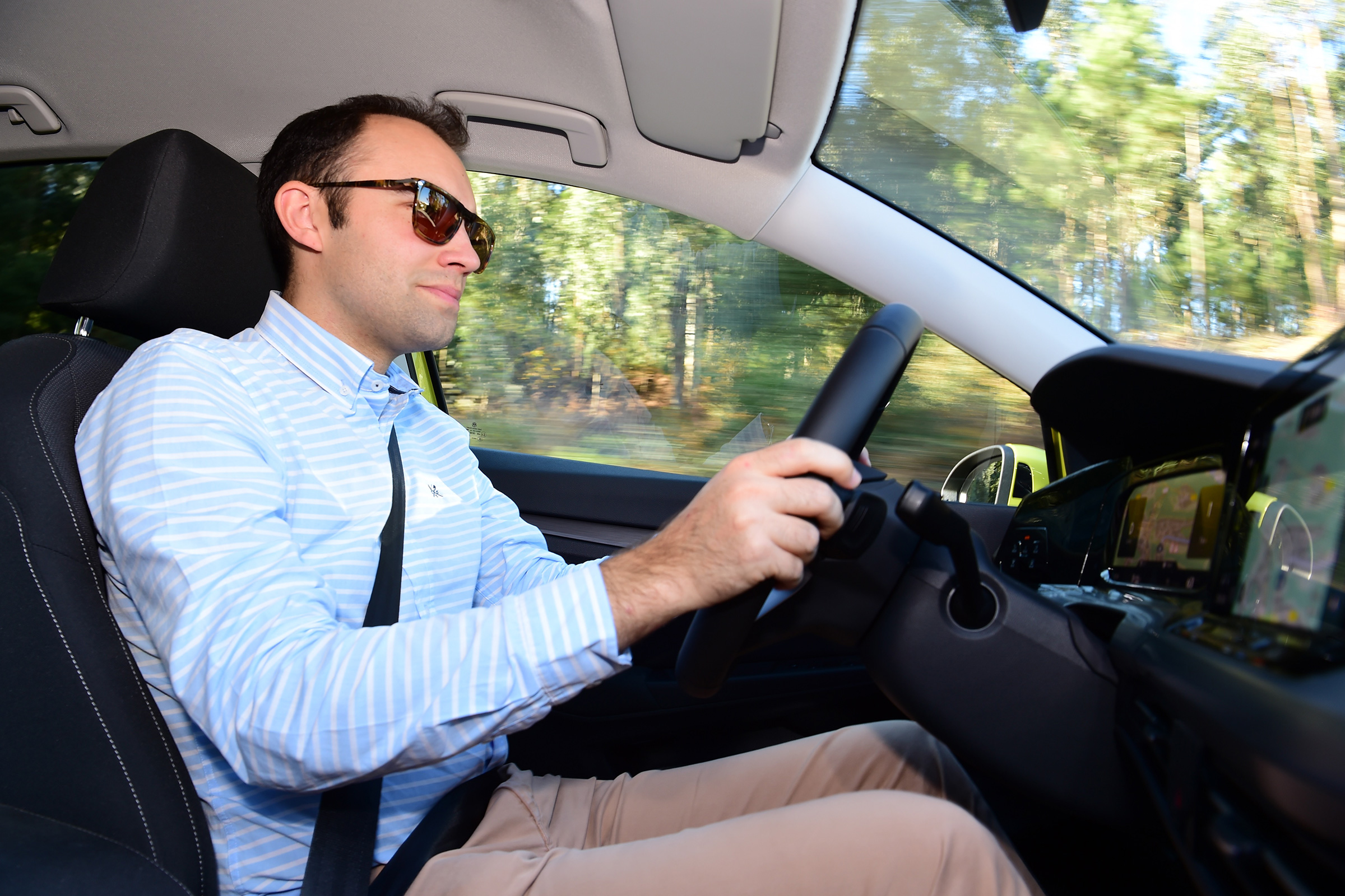 Volkswagen Golf Mk8 - Batch driving
