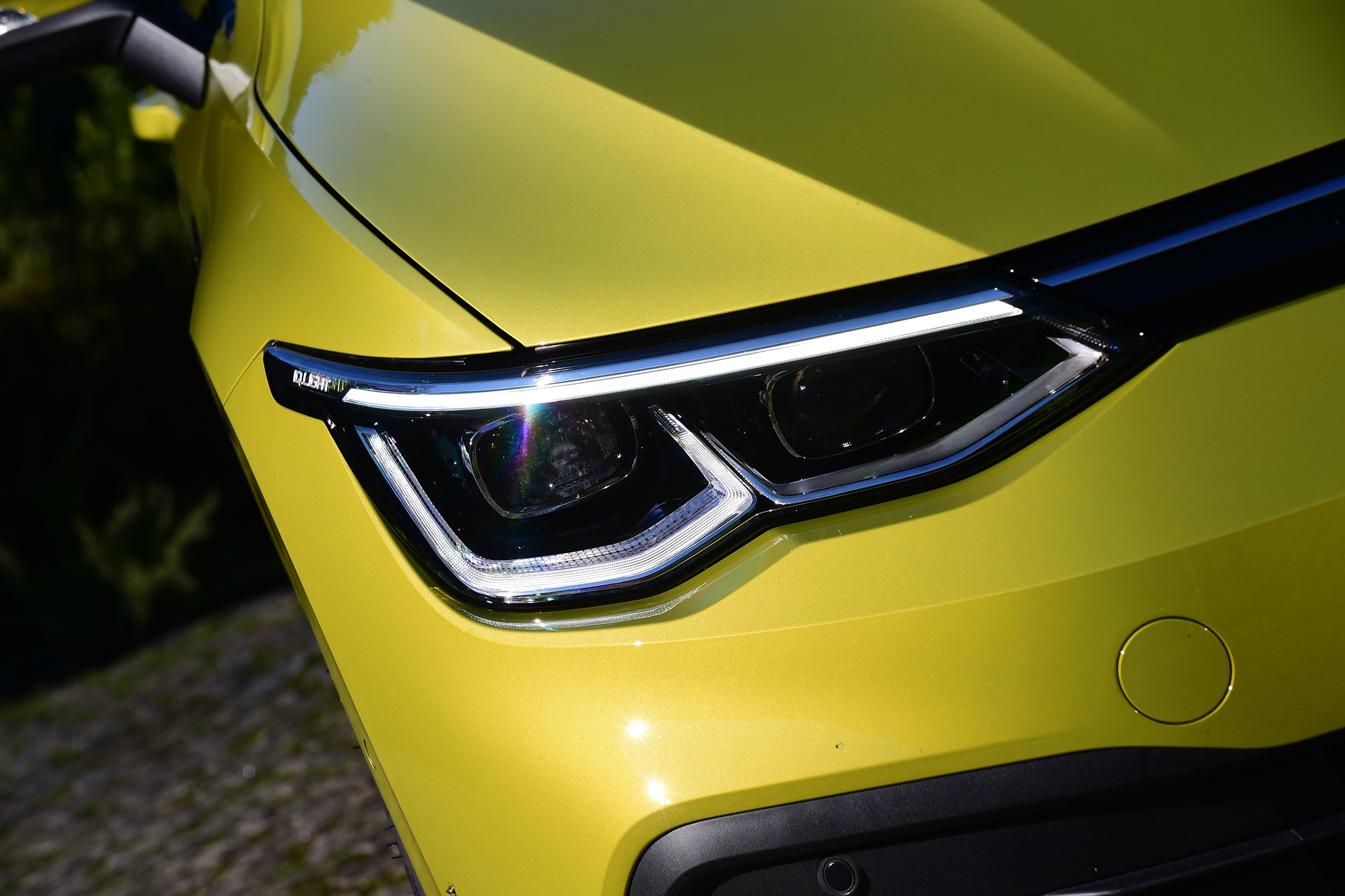 Volkswagen Golf Mk8 - headlights