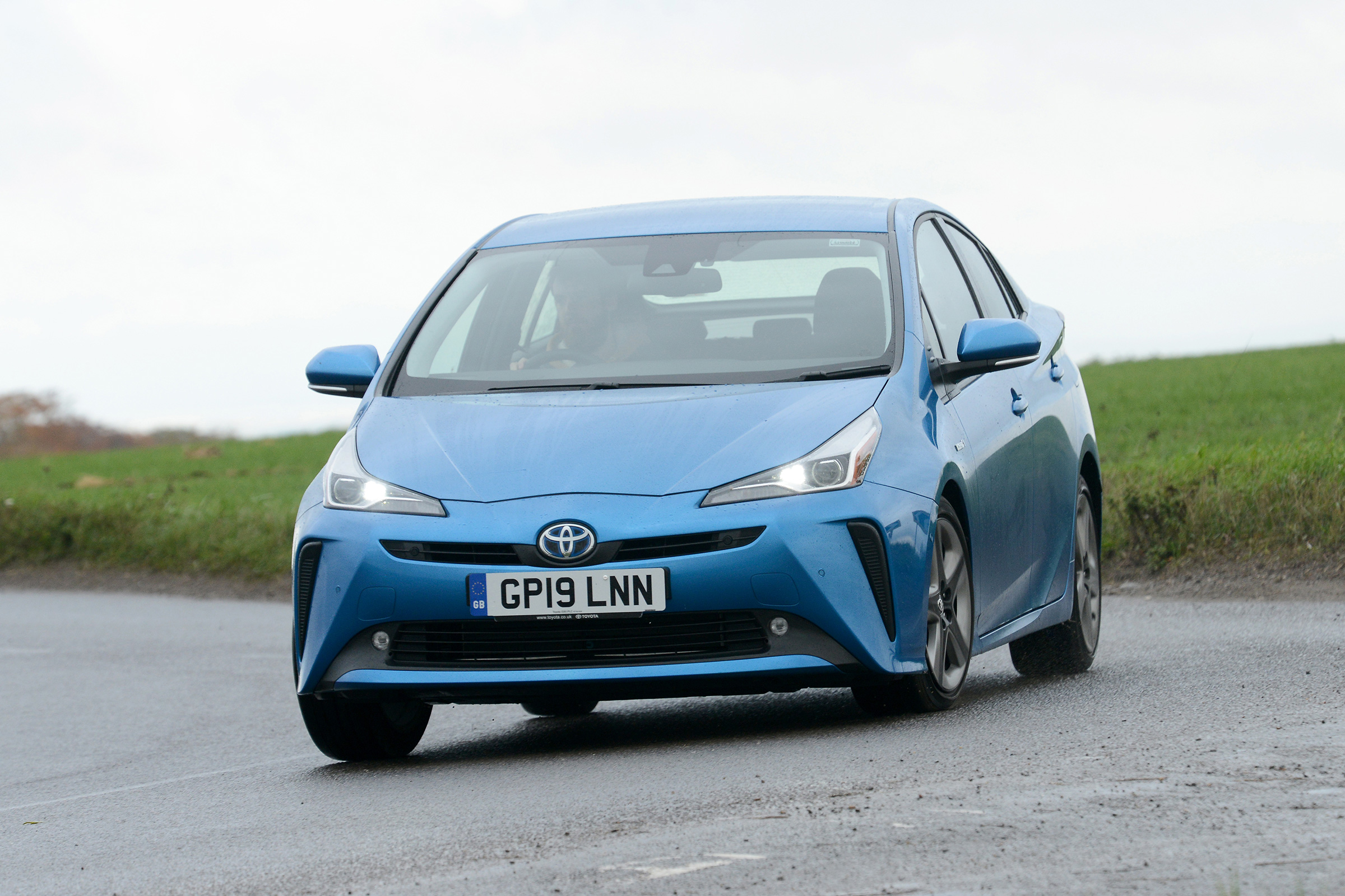 Toyota Prius - front 