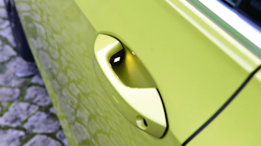 Volkswagen Golf Mk8 - door handle