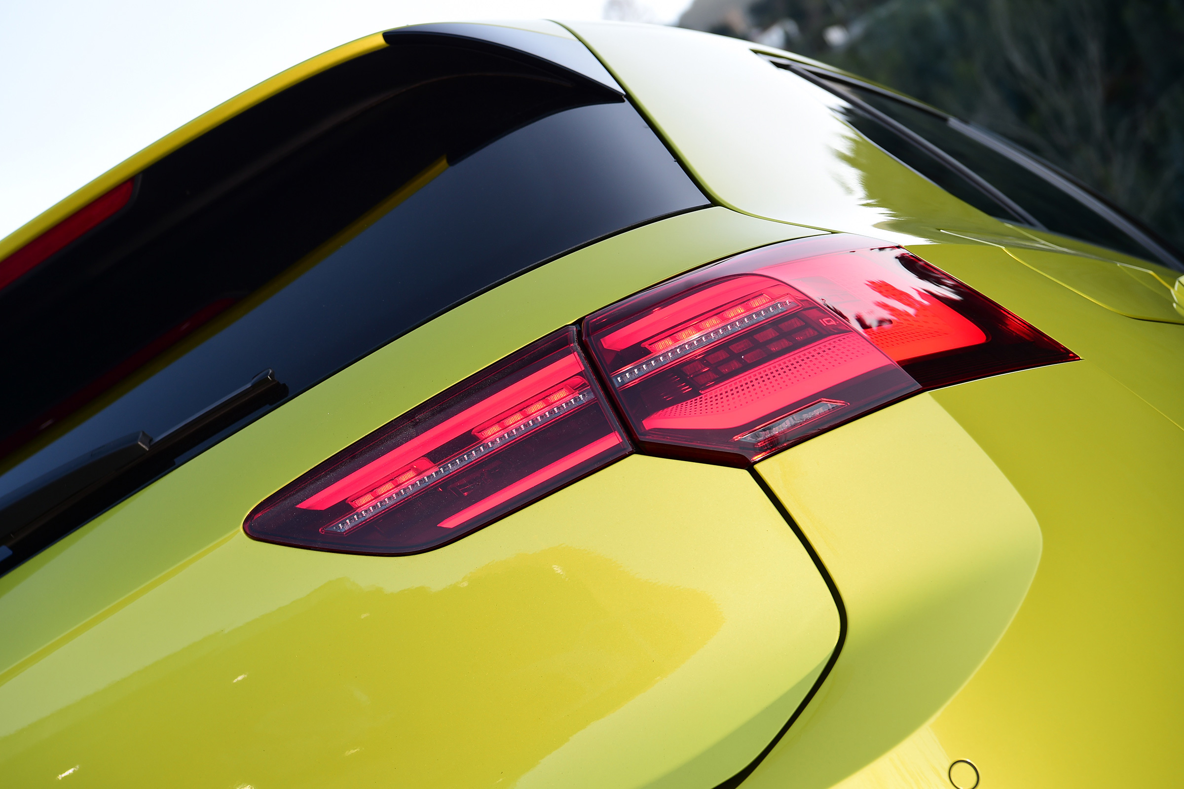 Volkswagen Golf Mk8 - rear lights