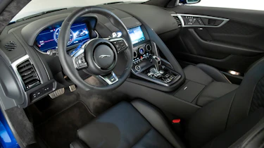 Jaguar F-Type - interior