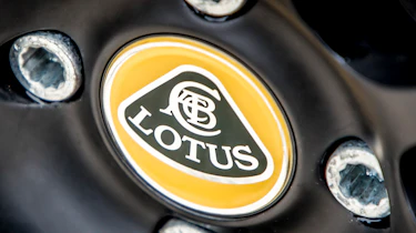 Lotus Elise wheel badge