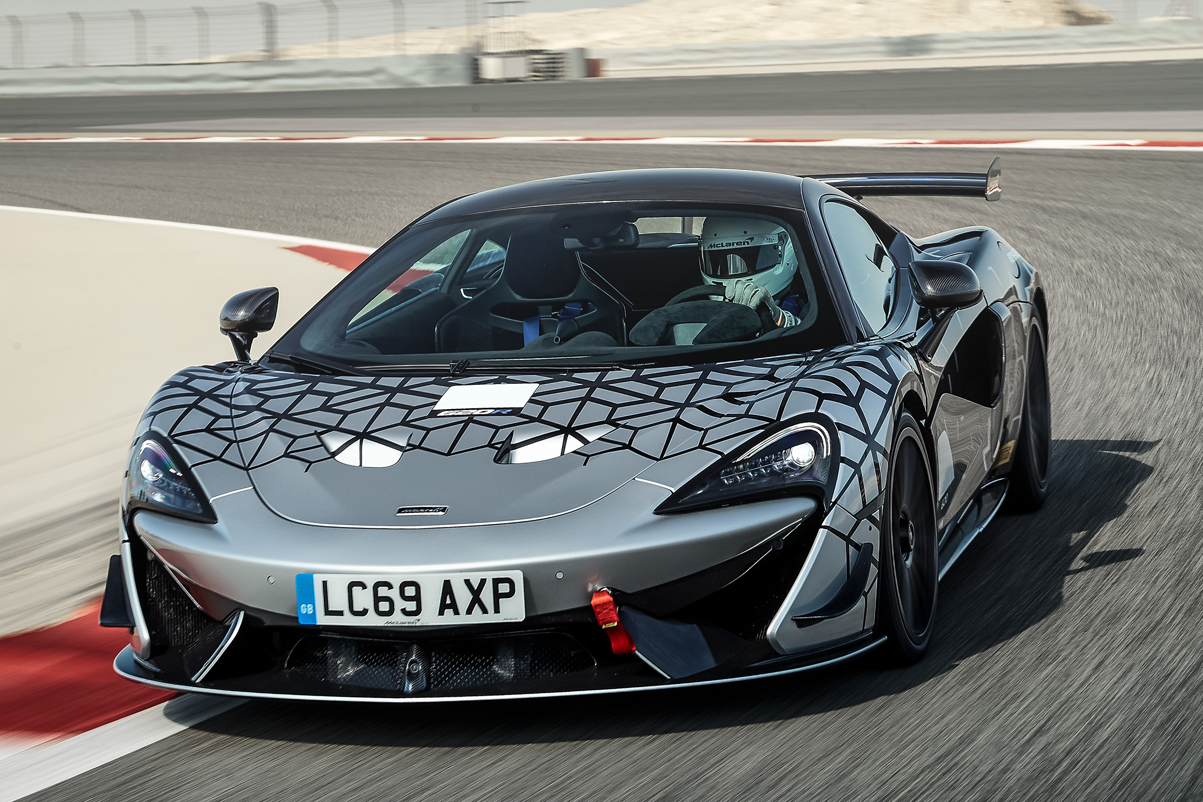 McLaren 620R - front tracking