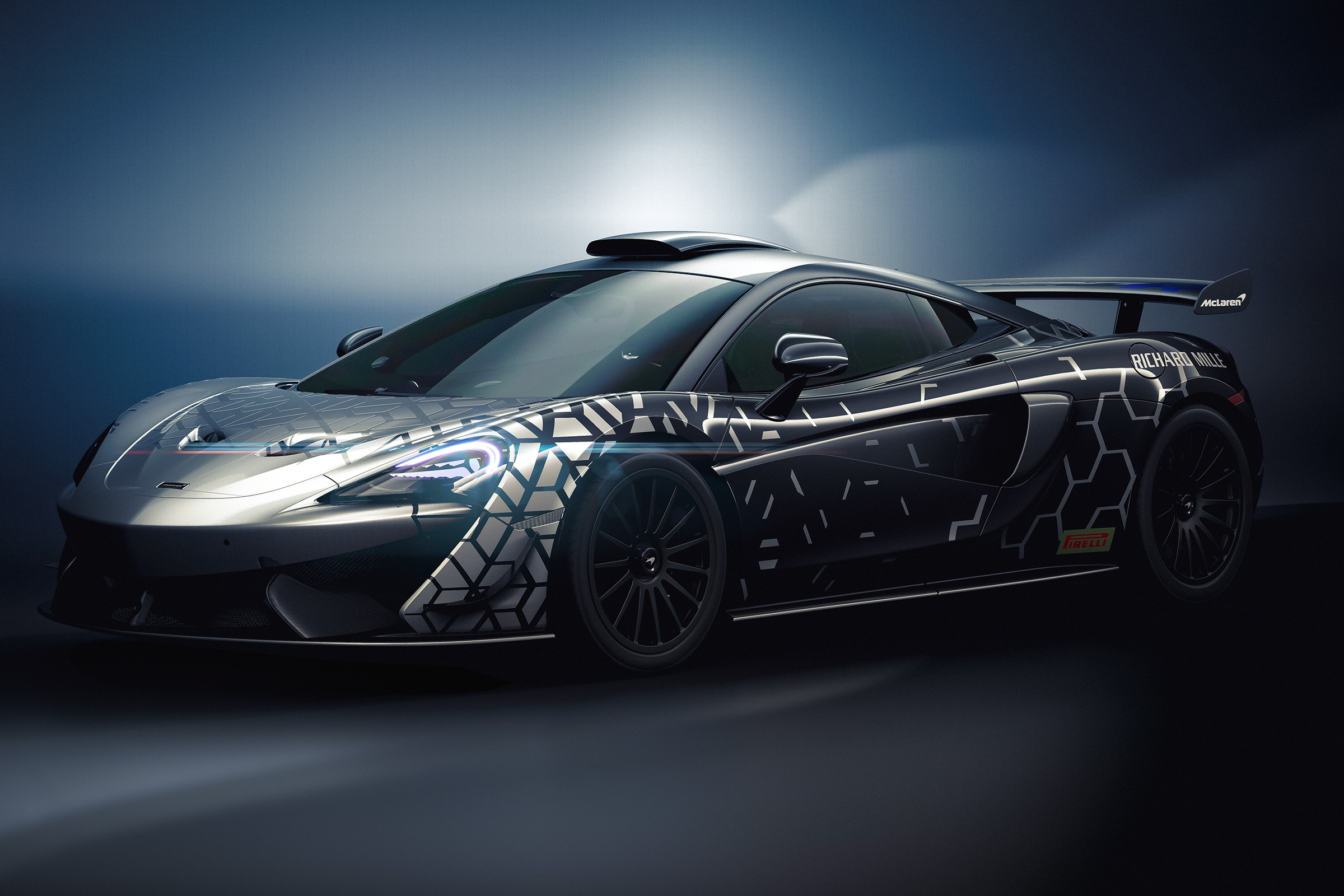McLaren 620R - front 3/4 static