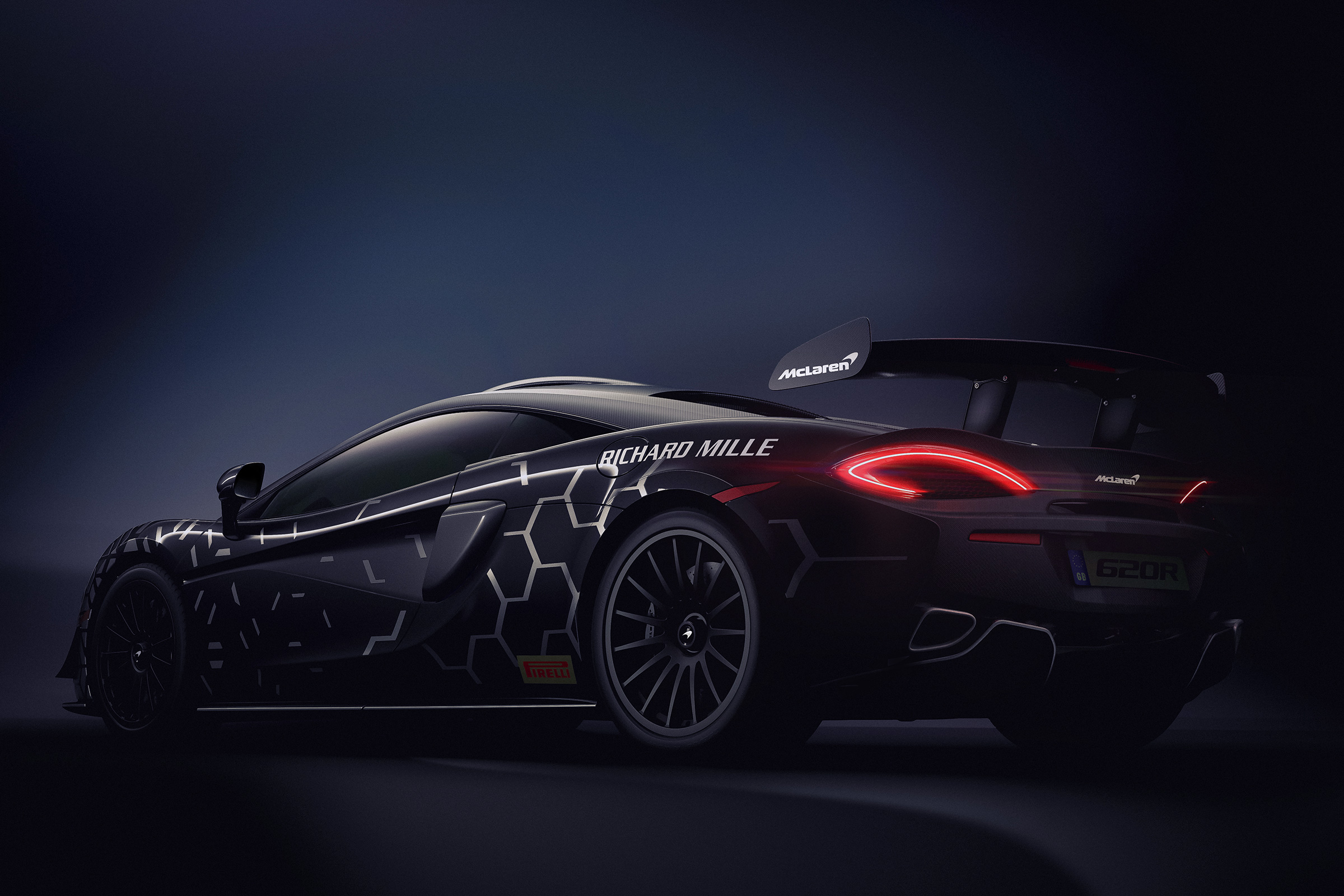 McLaren 620R - rear 3/4 static