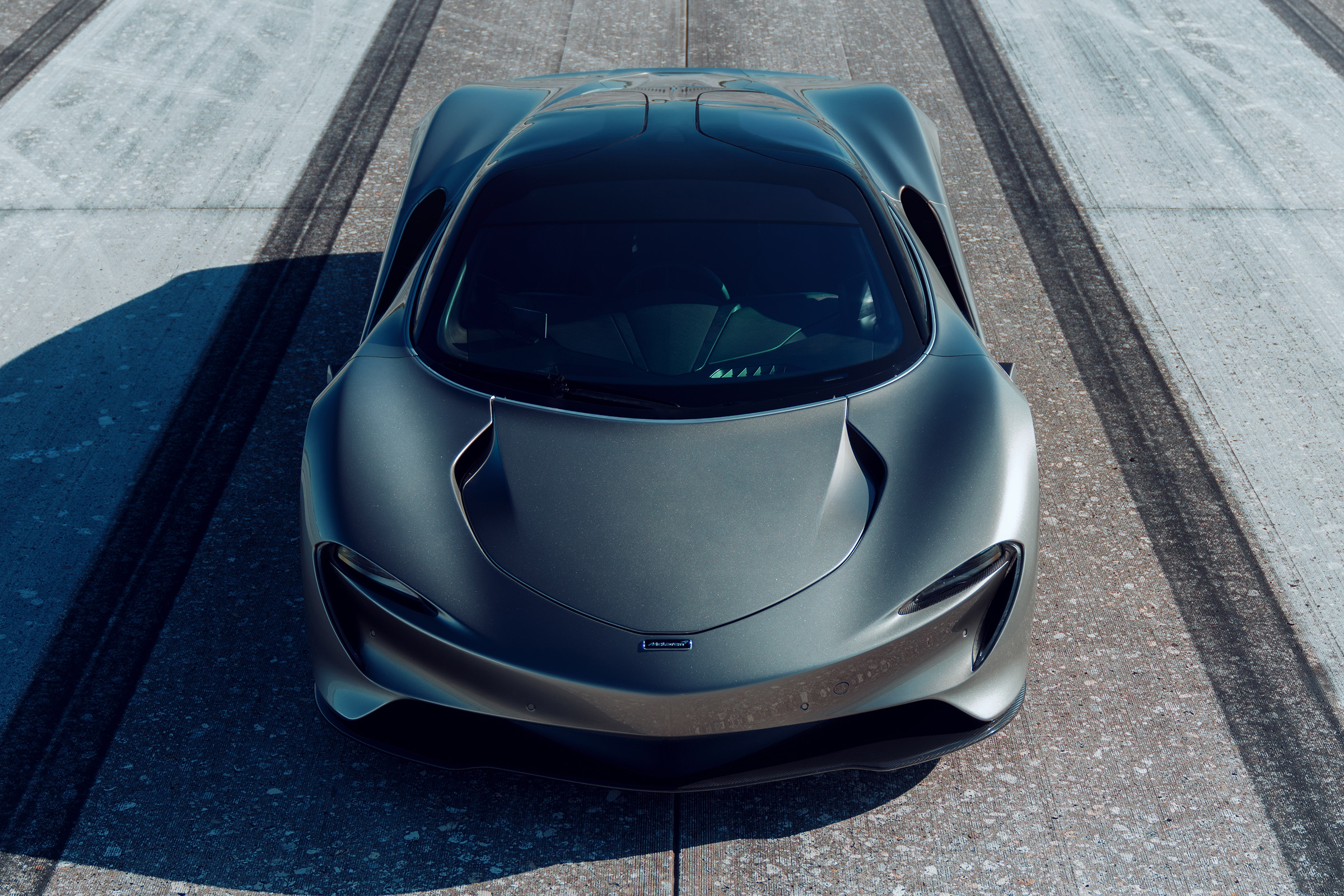McLaren Speedtail - runway testing - front static
