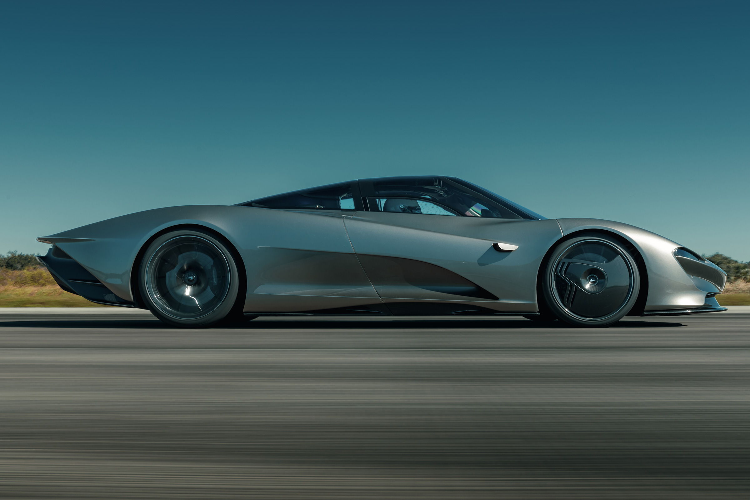 McLaren Speedtail - runway testing - side tracking