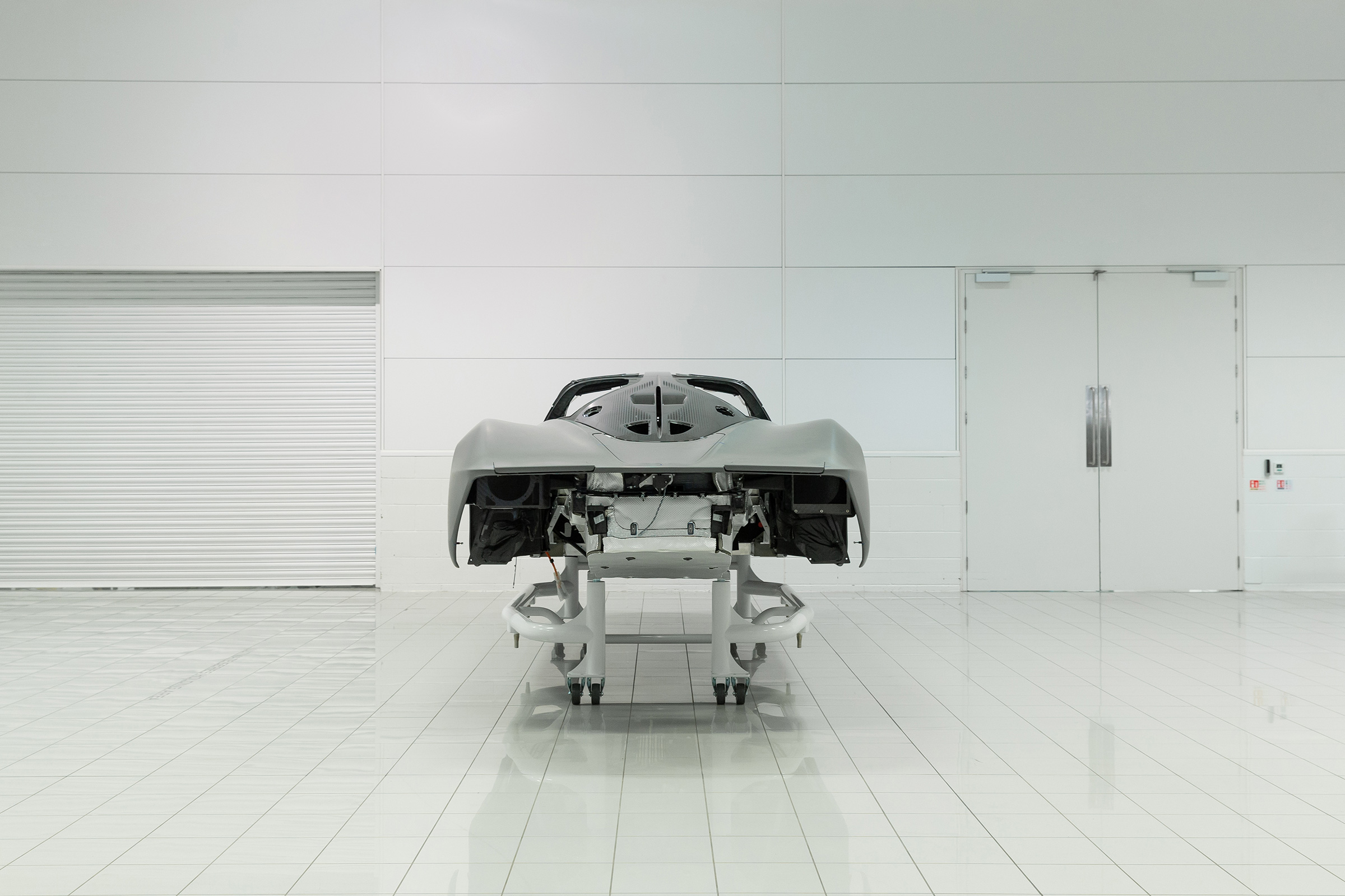 McLaren Speedtail - monocoque shell - rear static