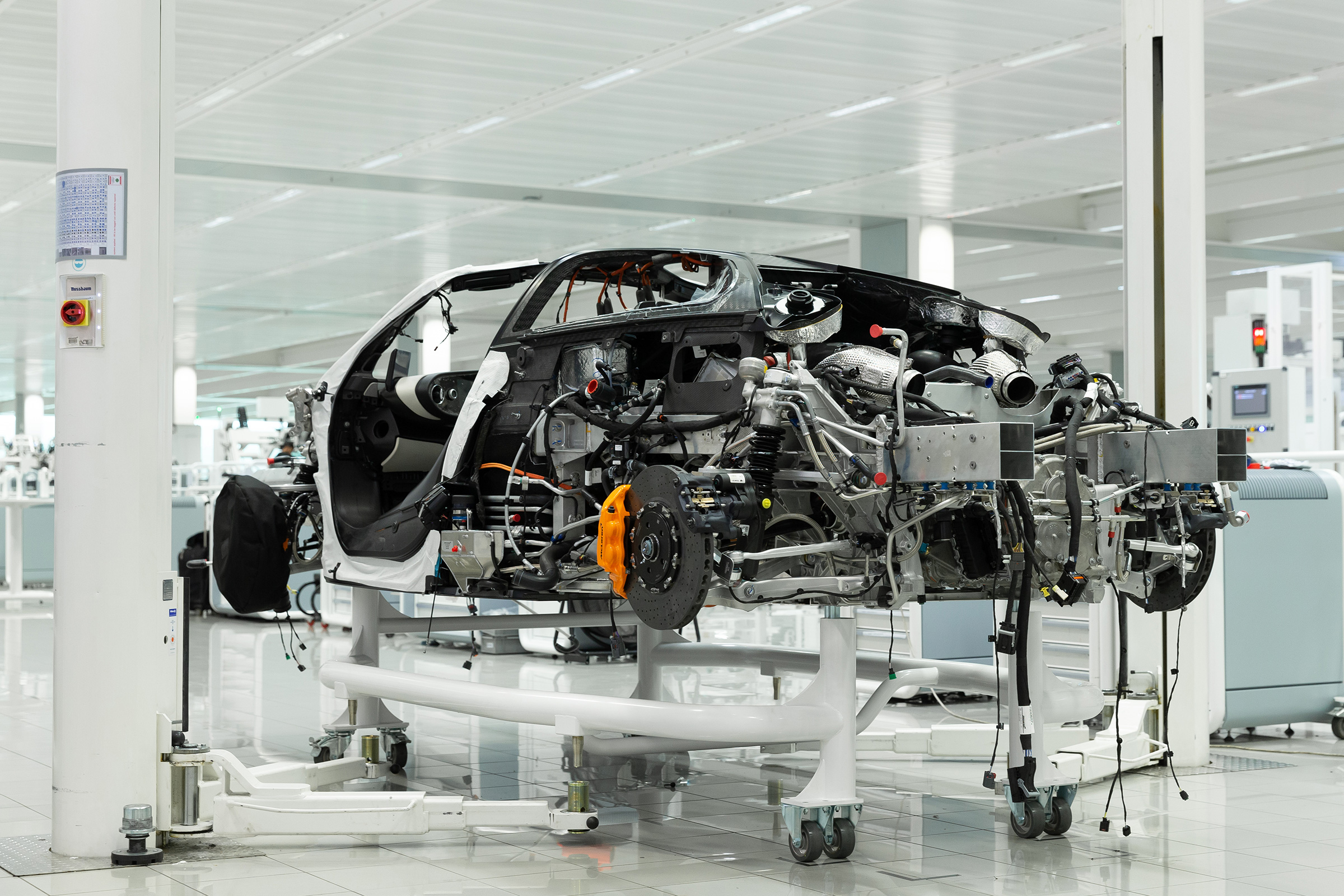 McLaren Speedtail - assembly line - rear 3/4