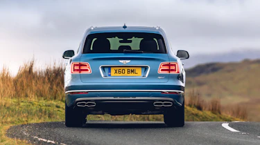 Bentley Bentayga Hybrid - rear