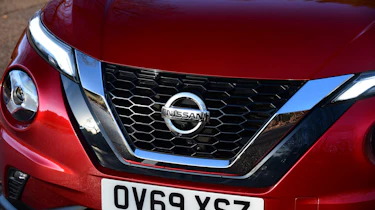 Nissan Juke grille