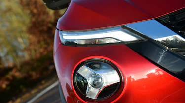 Nissan Juke headlights