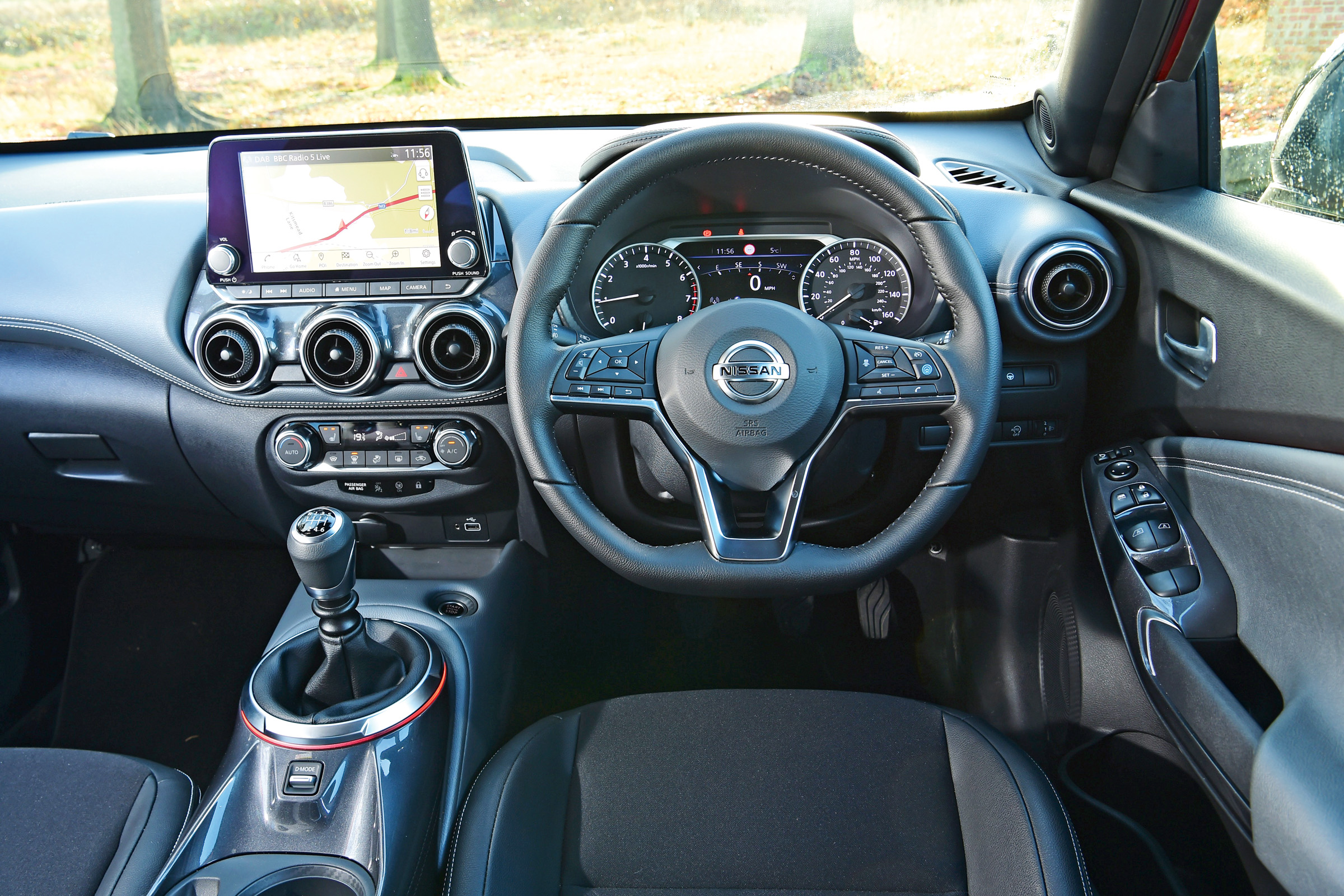 Nissan Juke interior