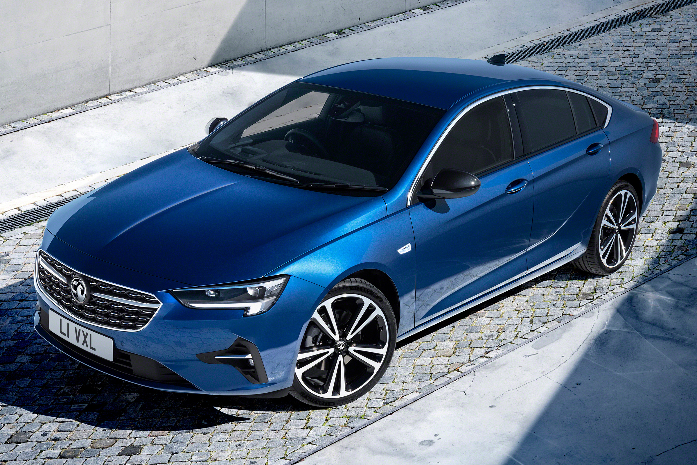 2020 Vauxhall Insignia facelift - front 3/4 static
