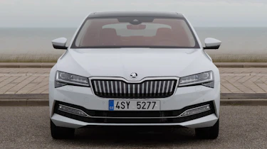 Skoda Superb iV - front static