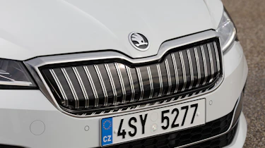 Skoda Superb iV - front grille