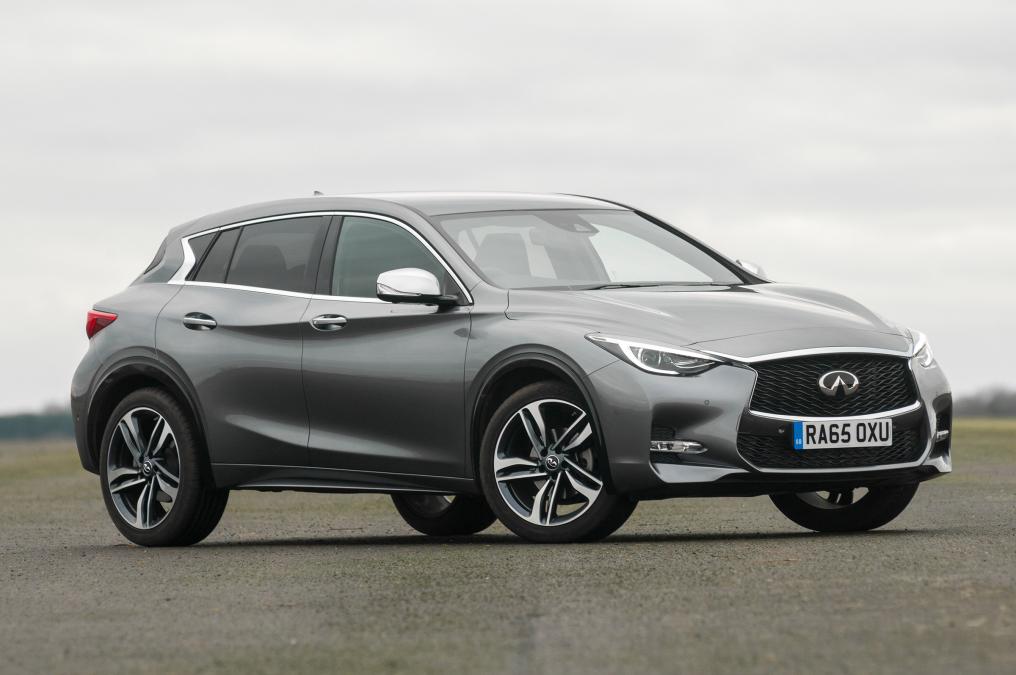 Used Infinti Q30 - front