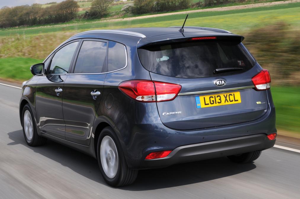 Used Kia Carens - rear