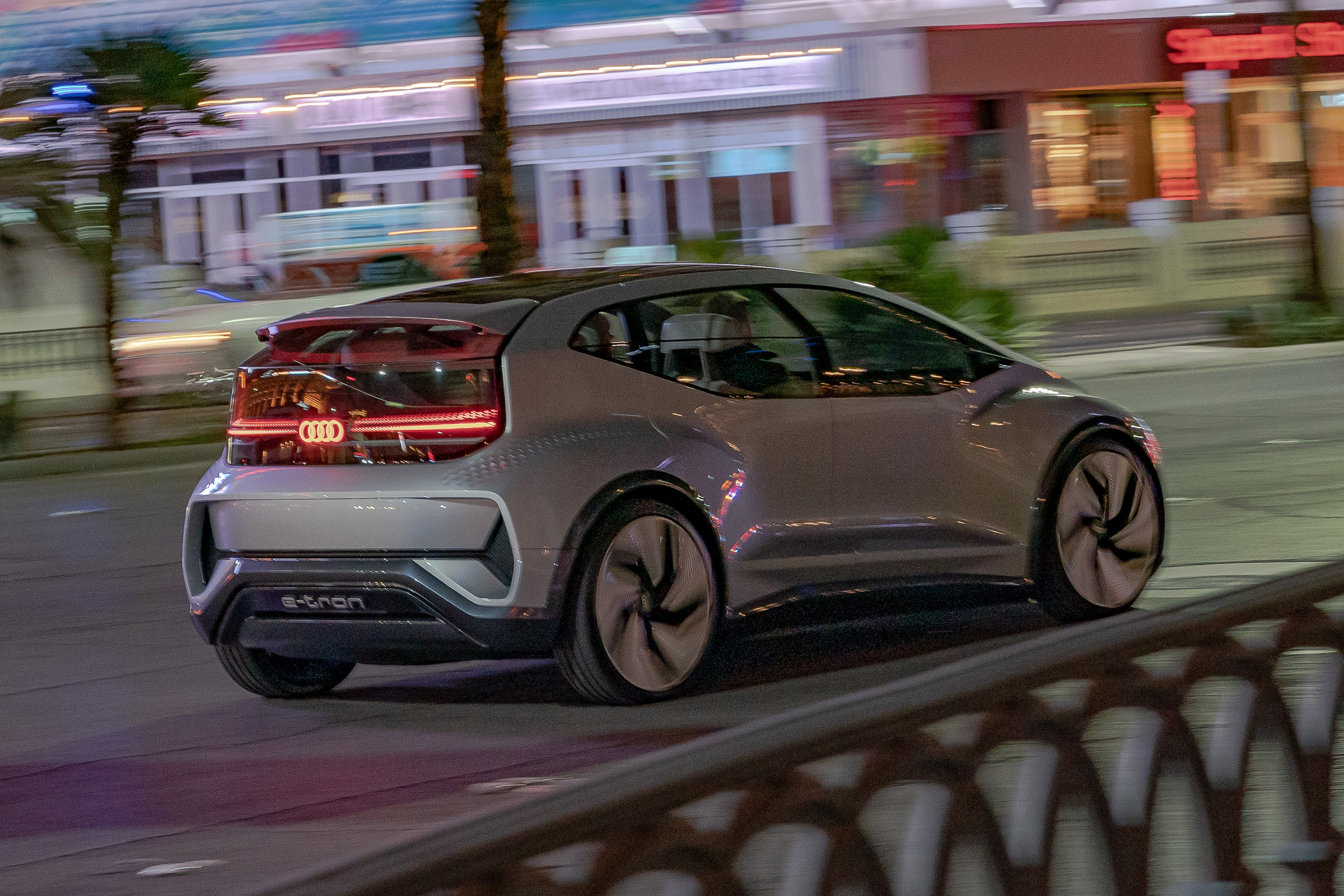 Audi AI:ME concept - rear action