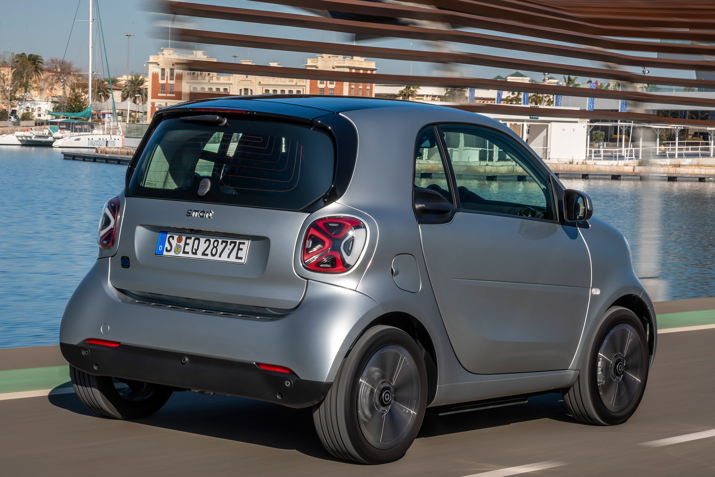 Smart EQ ForTwo - rear