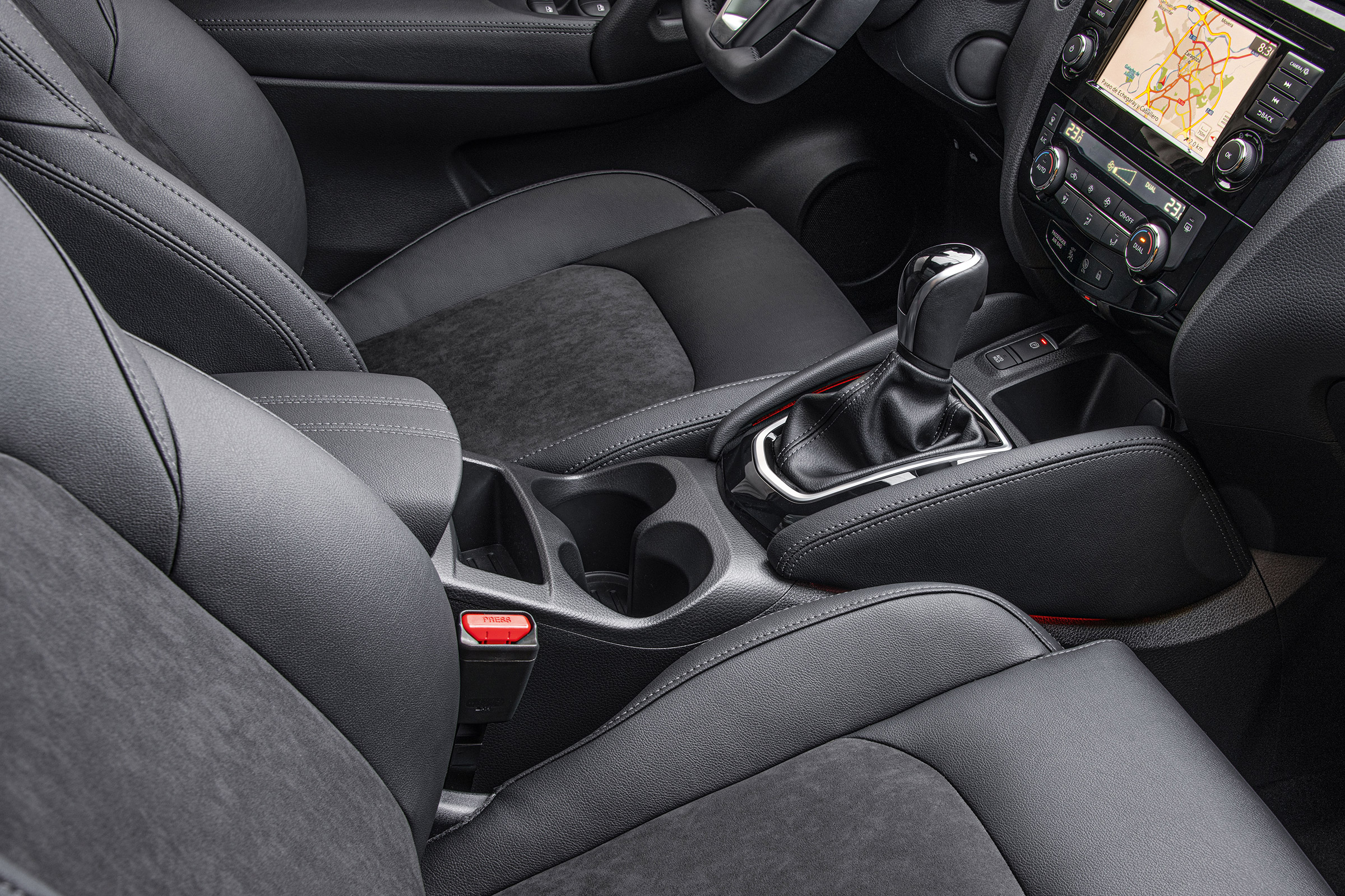 Nissan Qashqai N-Tec - dash