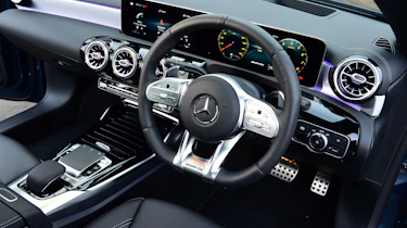 Mercedes-AMG CLA 35 - dash