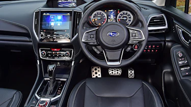 Subaru Forester e-Boxer - dash