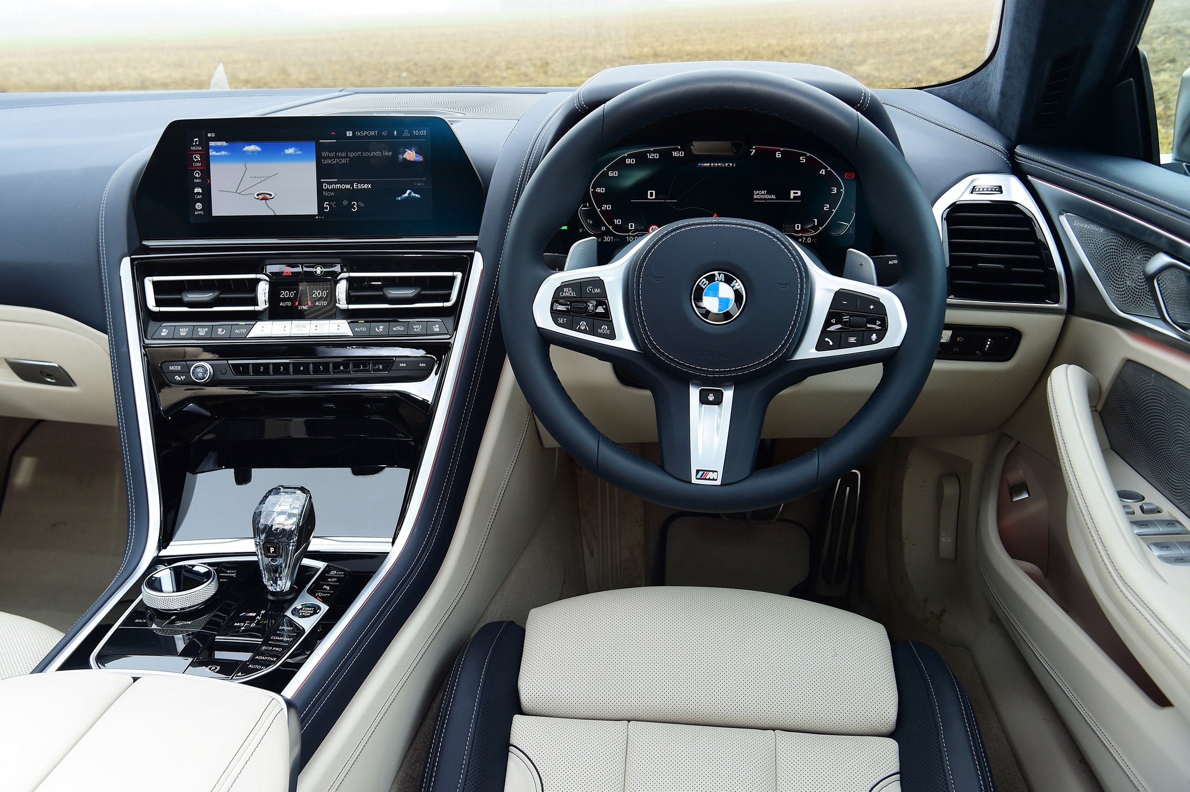 BMW M850i xDrive Gran Coupe - dash