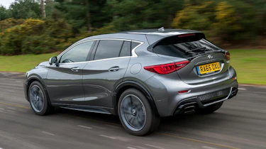 Used Infinti Q30 - rear action