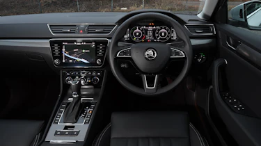 Skoda Superb iV Estate - dash