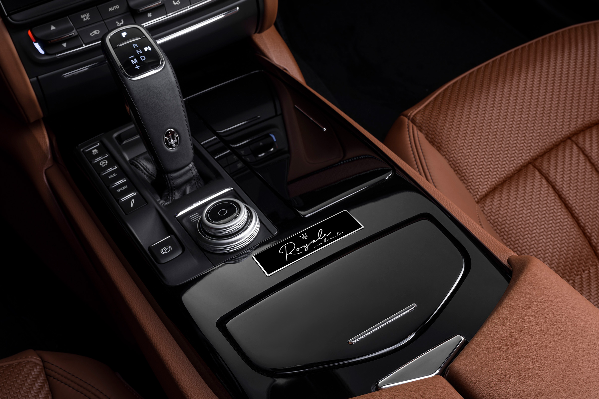Maserati Quattroporte Royale - centre console