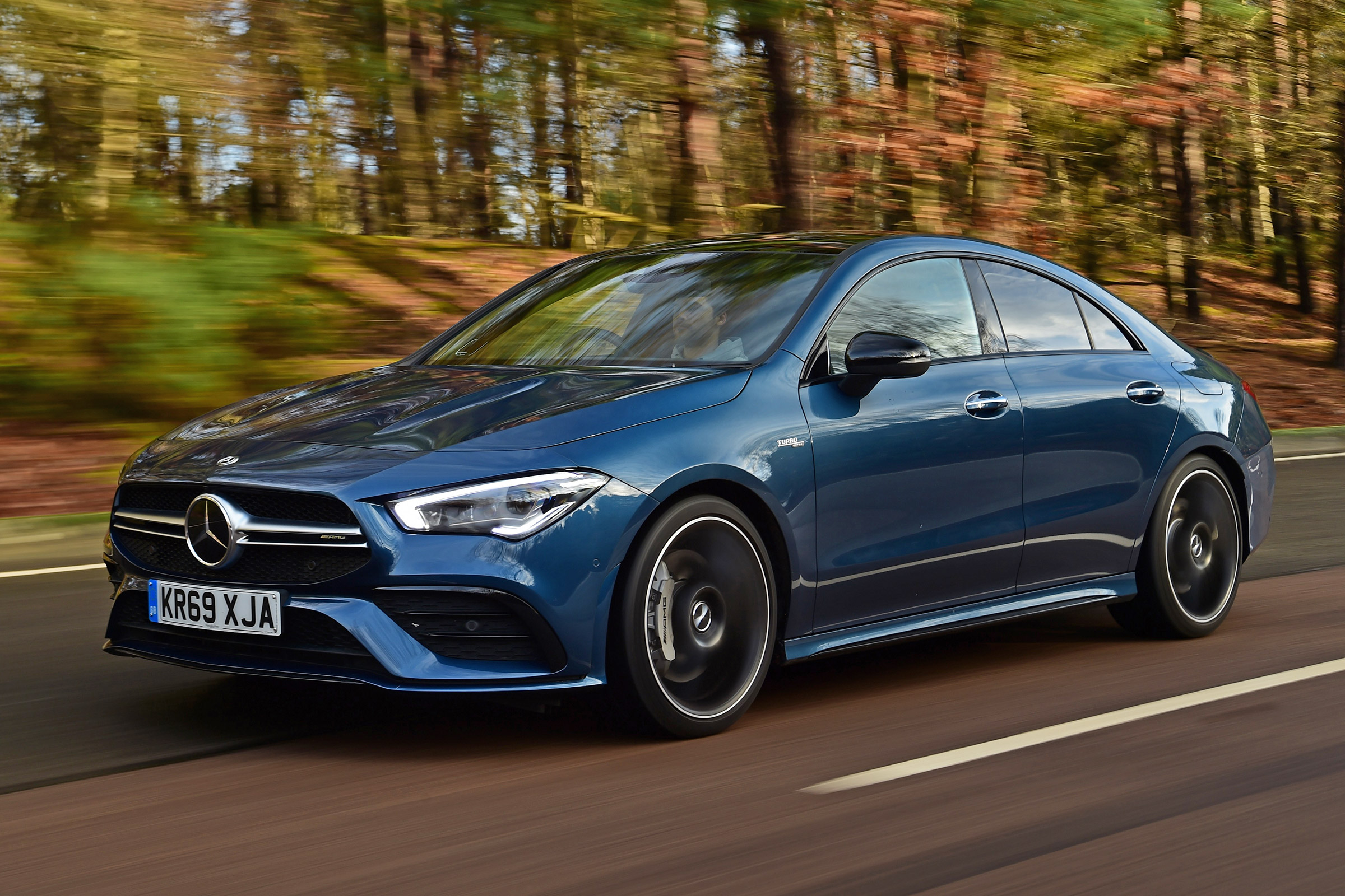 Mercedes-AMG CLA 35 - front tracking