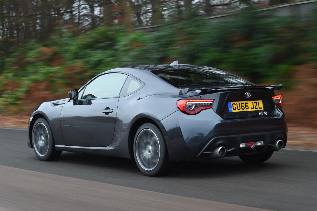 Used Toyota GT86 - rear action