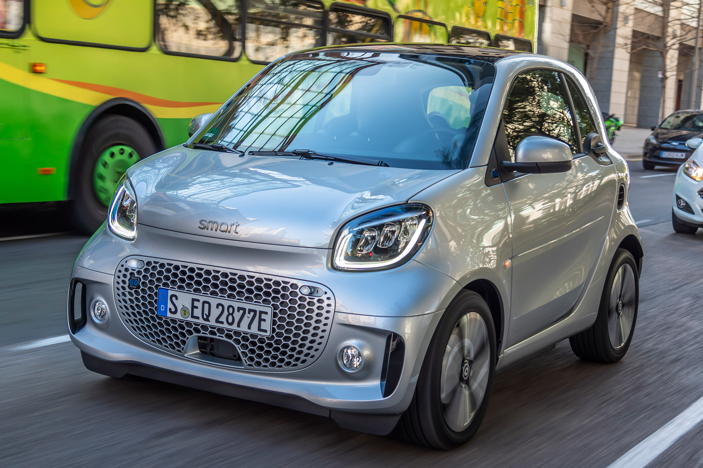 Smart EQ ForTwo - front tracking
