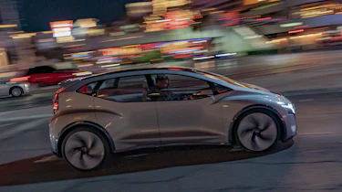 Audi AI:ME concept - side action