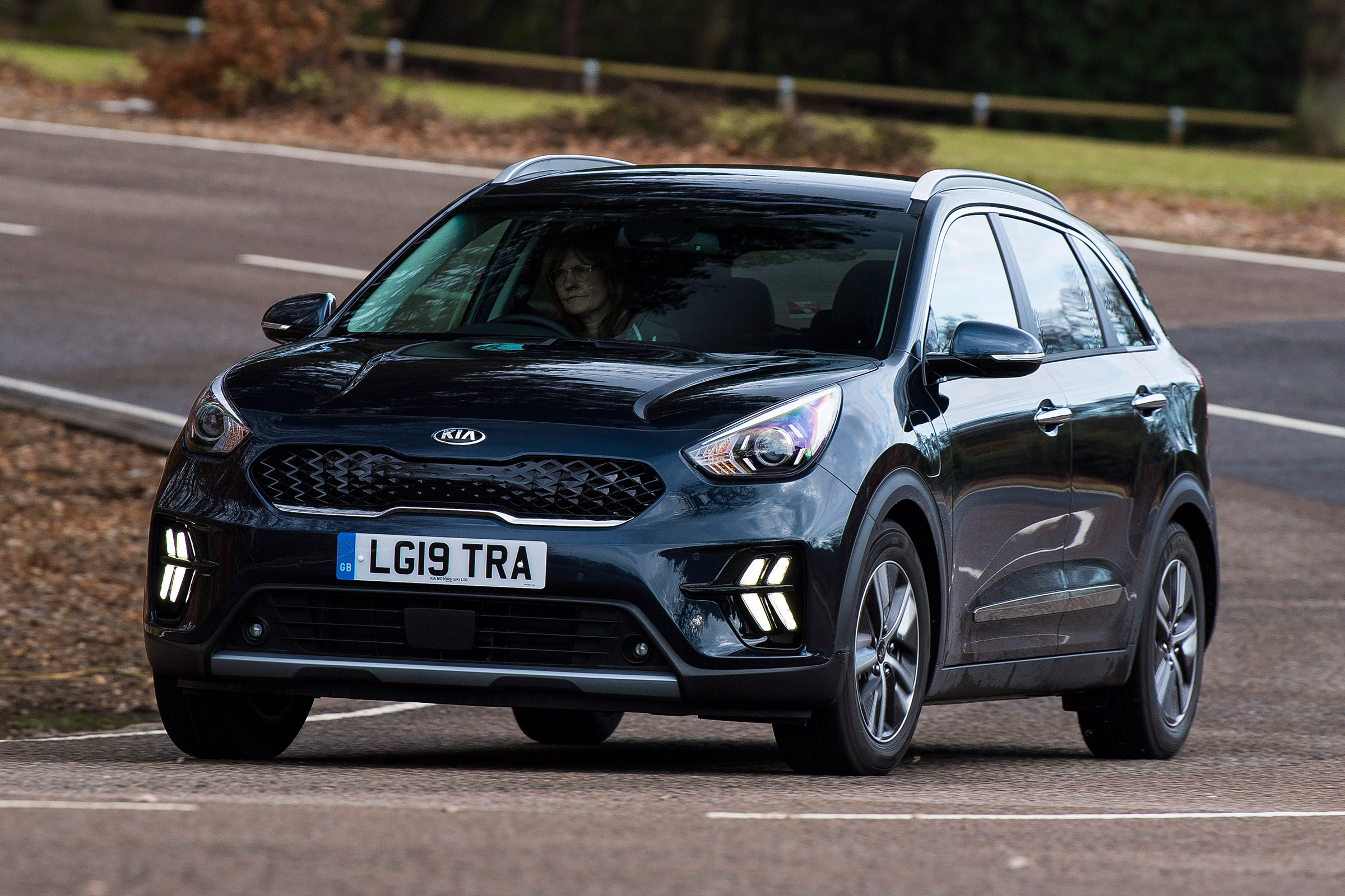 Kia Niro PHEV - front cornering