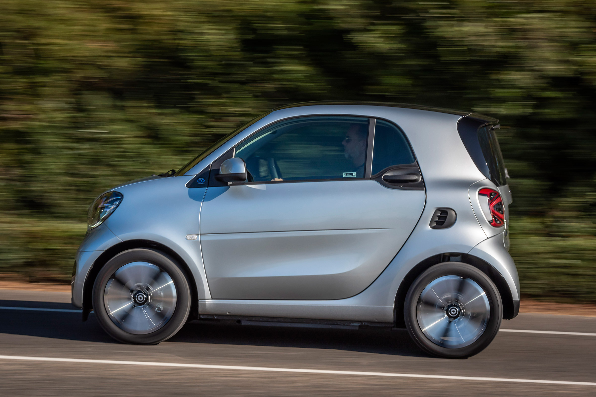 Smart EQ ForTwo - side