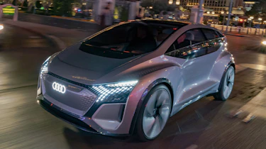 Audi AI:ME concept - front tracking
