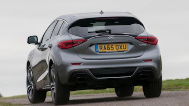 Used Infinti Q30 - rear cornering