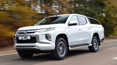 Mitsubishi L200 - front