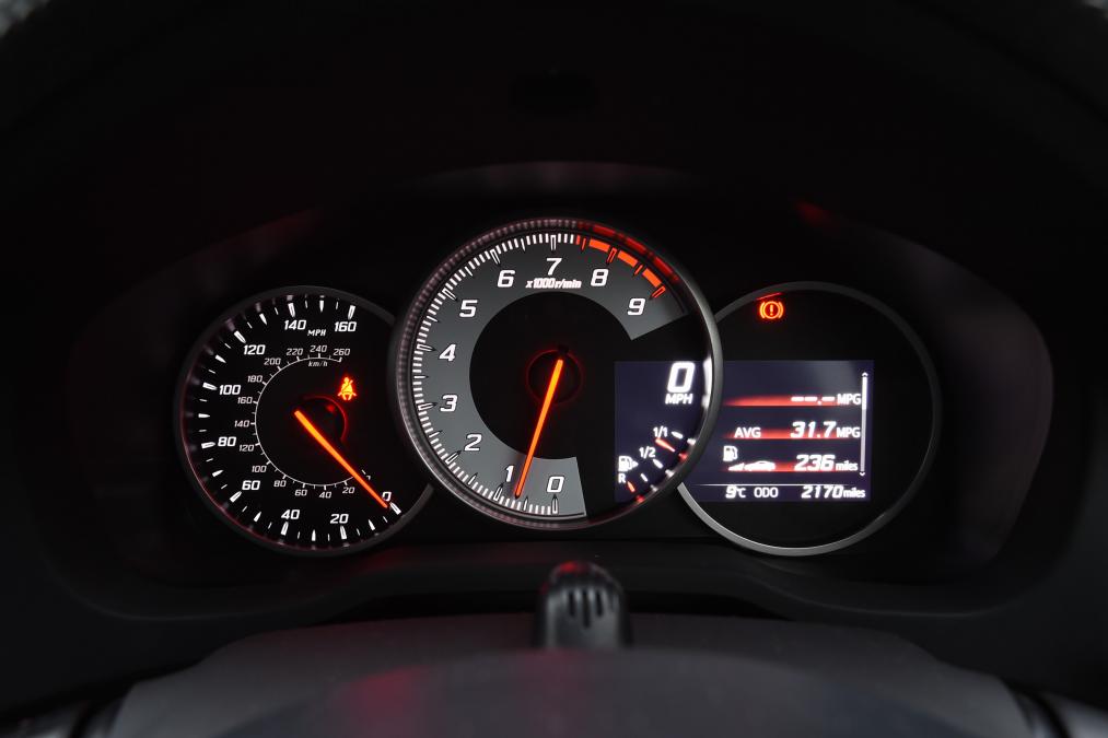 Used Toyota GT86 - dials