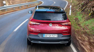 Vauxhall Grandland X Hybrid4 - rear action