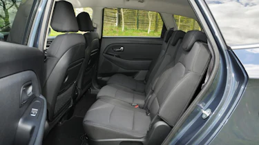 Used Kia Carens - rear seats