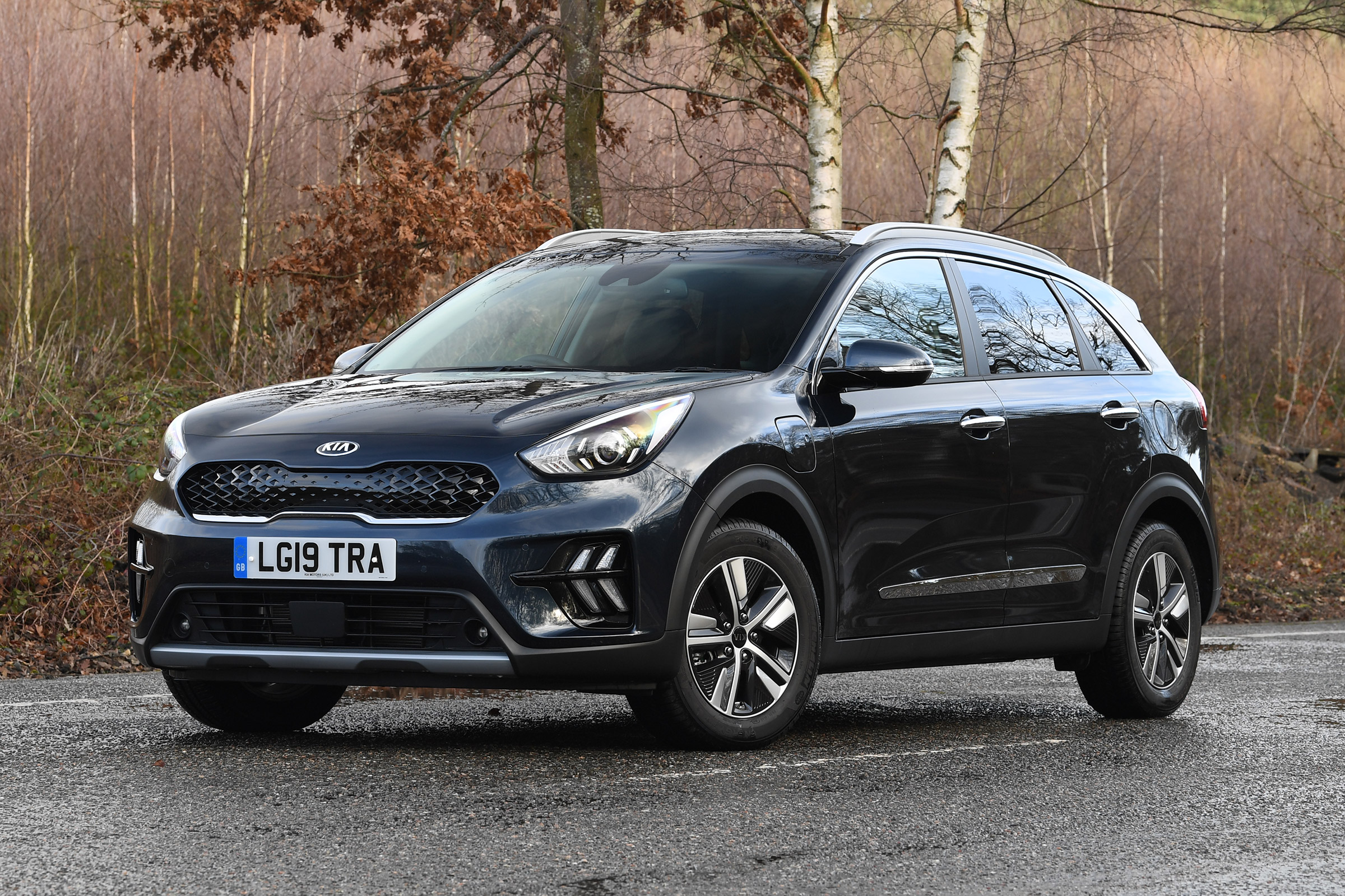 Kia Niro PHEV - front static